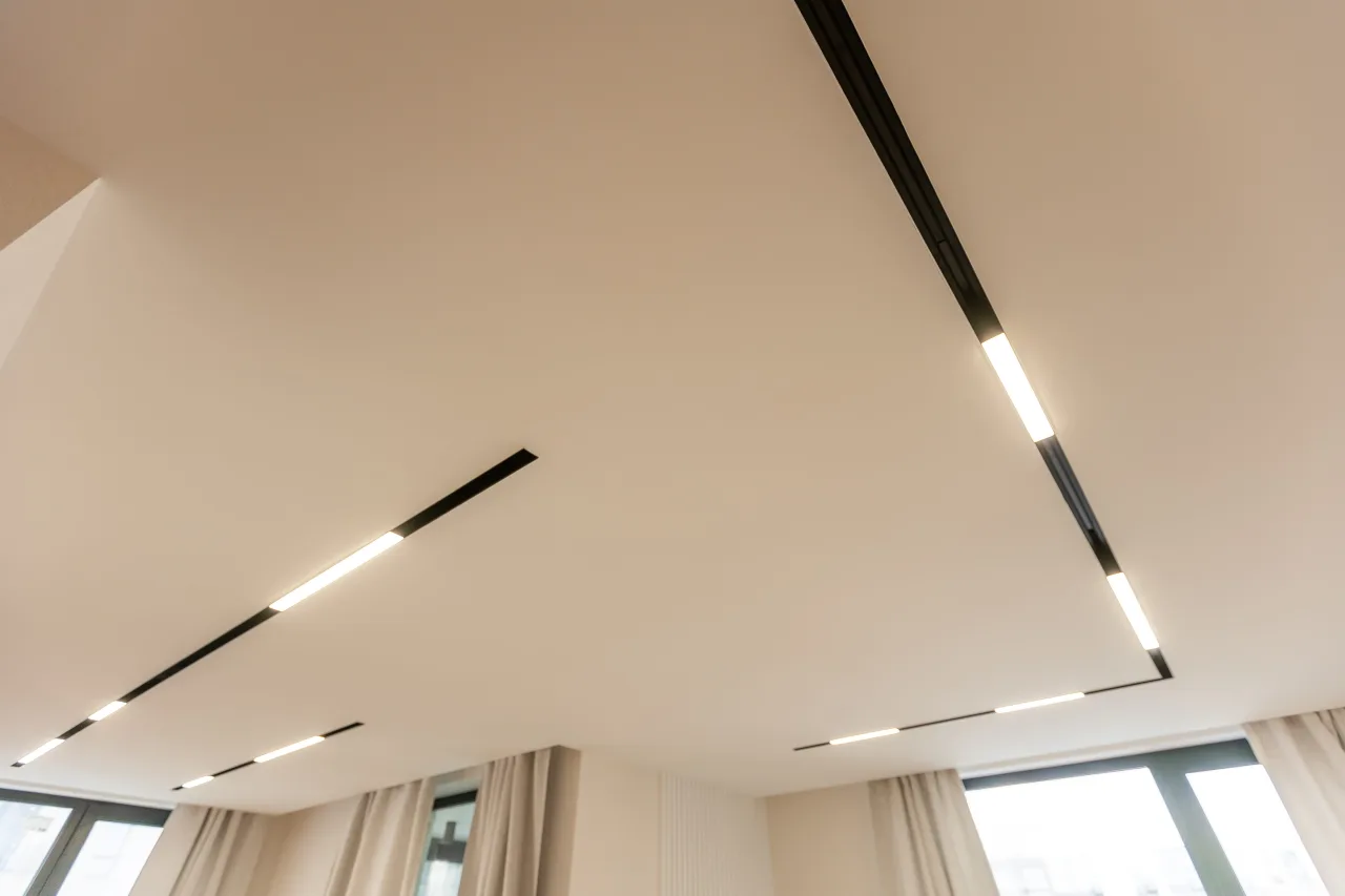 wykończenia wnętrz Rzeszów - podwieszany sufit z LED